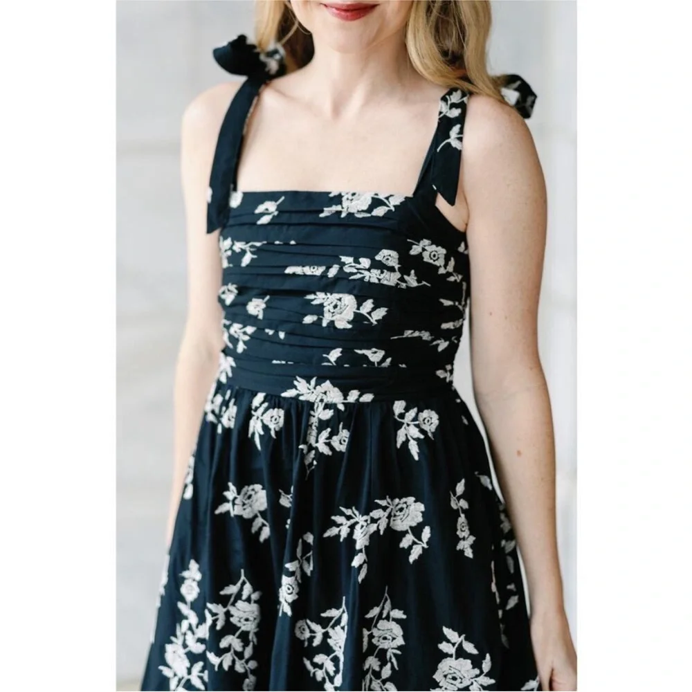 Abercrombie & Fitch Emerson Tie-Strap Maxi Black Floral Dress XLT - Picture 2 of 11